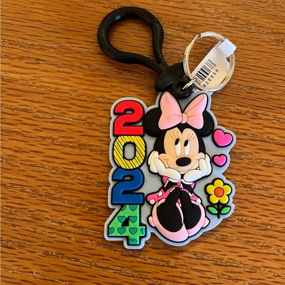 Minnie Mouse Keychain with Pink Bow - Picture 1 of 1